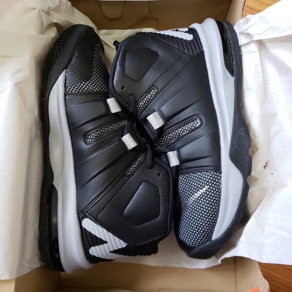 New Nike Kids Air Max Charge Sneakers 5Y - Picture 10 of 12